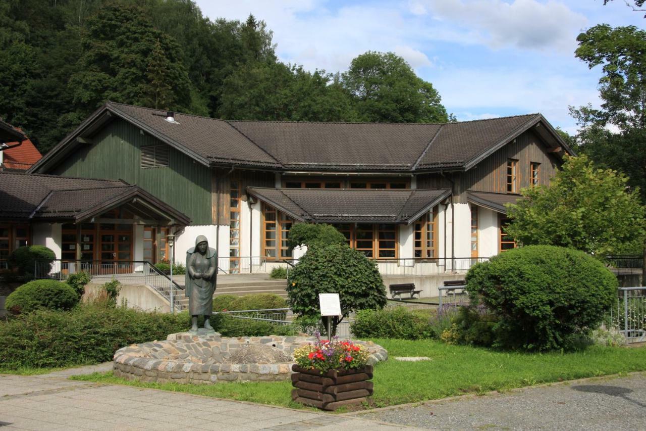 Kurpark Domizil Villa Алтенау Екстериор снимка